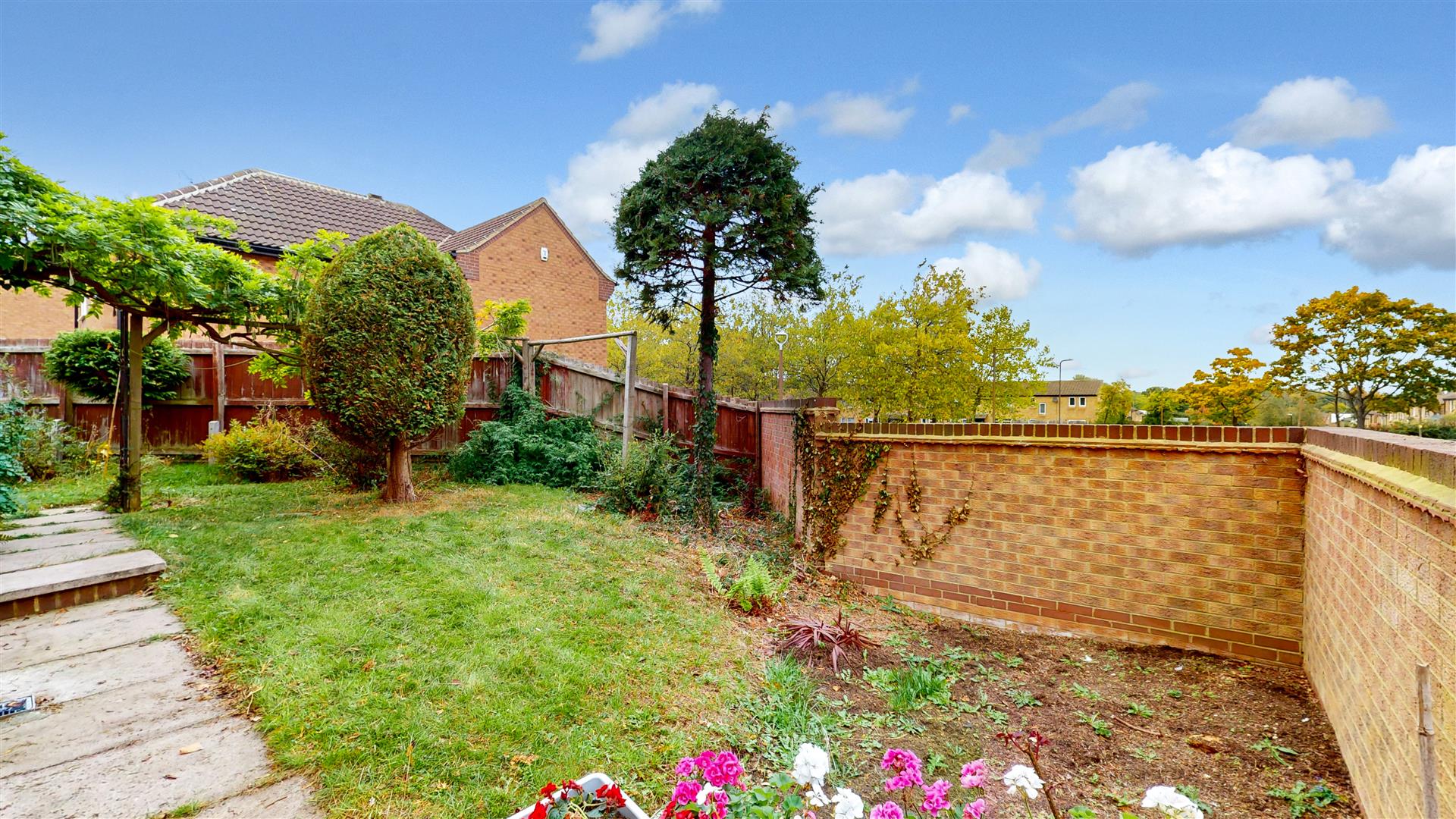 Saddlers Place, Downs Barn, Milton Keynes